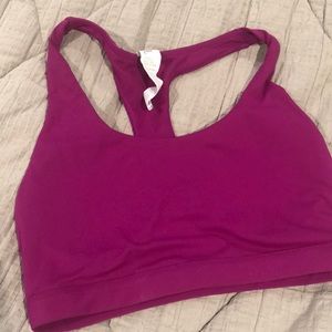 Fabletics Kessler sports bra